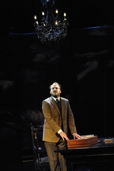 Photo Flash: MEASURE FOR MEASURE At Almeida Theater Image