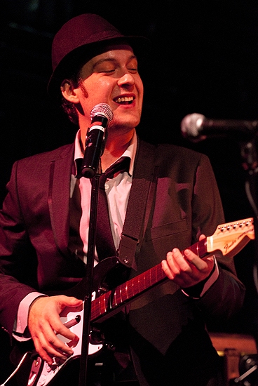 Photo Coverage: HAIR'S Andrew Kober Plays Joe's Pub Image