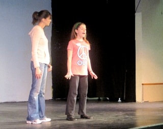 Photo Flash: Bailey Hanks Leads LEGALLY BLONDE Workshop Image