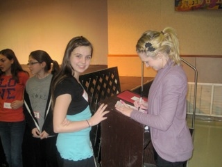 Photo Flash: Bailey Hanks Leads LEGALLY BLONDE Workshop Image