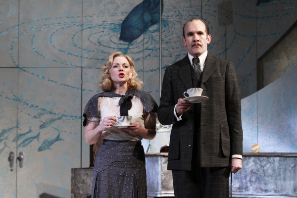 Photo Flash: Cattrall And Macfadyen Star In PRIVATE LIVES Image