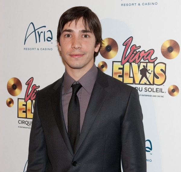 Photo Coverage: Cirque Du Soleil VIVA ELVIS Premieres in Las Vegas Image