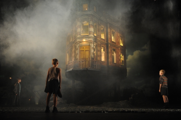 Photo Coverage: AN INSPECTOR CALLS - Last Chance To See Olivier-Winning Production Image