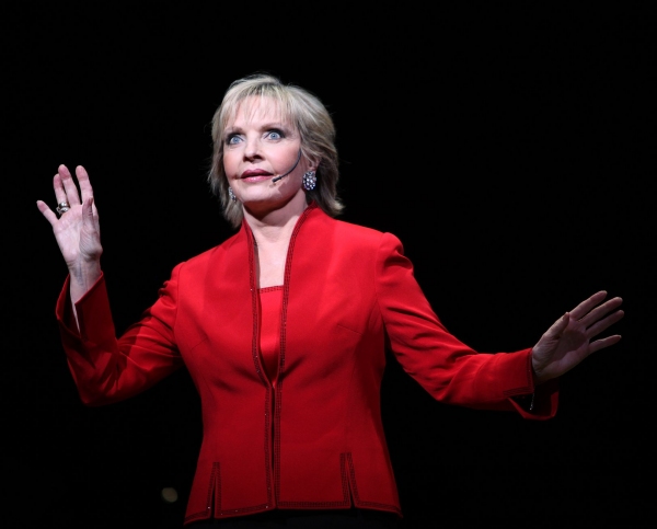 Photo Coverage: SNEEK PEEK at Florence Henderson in BROADWAY BACKWARDS 5 Image