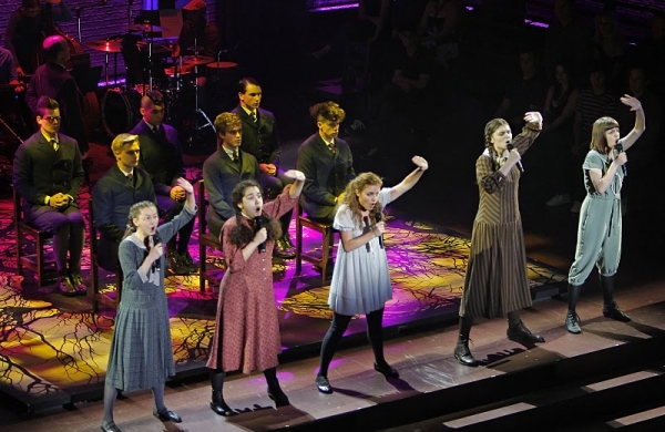 Photo Flash: SPRING AWAKENING Lands at Atlanta's Fox Theatre, 3/9-3/14 Image