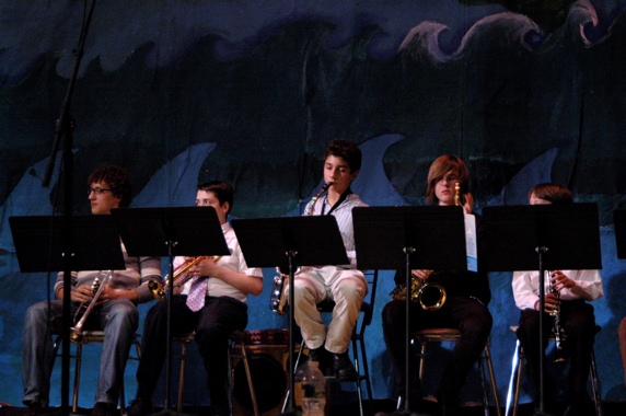 Photo Coverage: Brian d'Arcy James Leads 'Broadway Stars Rock for School Music' Image