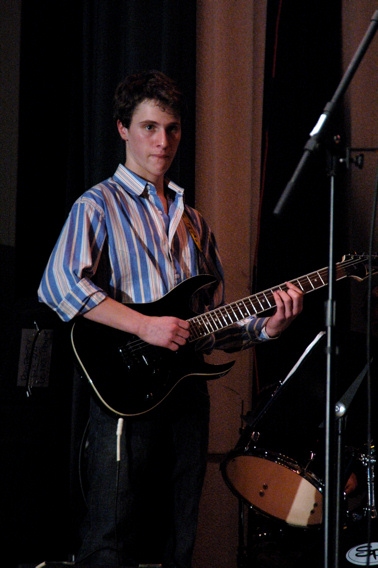 Photo Coverage: Brian d'Arcy James Leads 'Broadway Stars Rock for School Music' Image