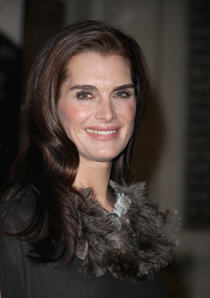 Photo Coverage: A BEHANDING IN SPOKANE - Starry Red Carpet Image