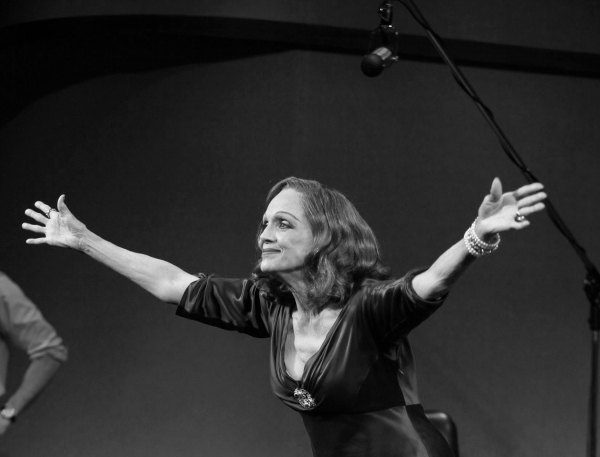 Photo Coverage: LOOPED Opening Night Curtain Call Image
