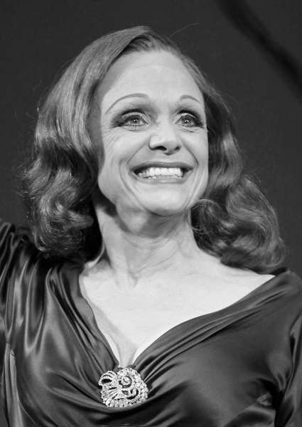 Photo Coverage: LOOPED Opening Night Curtain Call Image