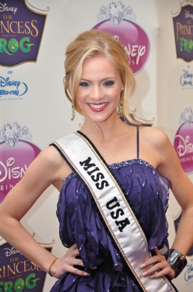 Photo Coverage: Anika Noni Rose and 'Princess Tiana' Join Royal Court of Disney Princesses Image