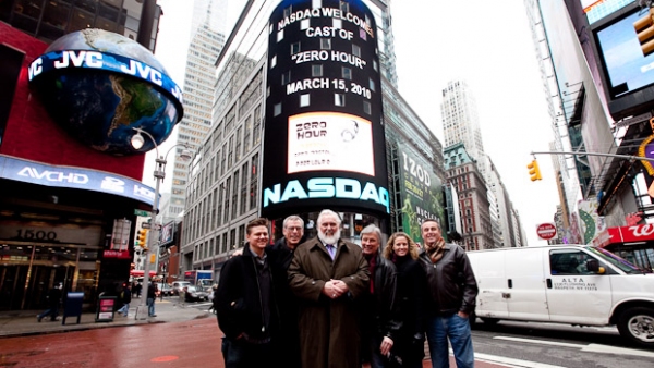 Photo Flash: ZERO HOUR Star Jim Brochu Rings NASDAQ Closing Bell Image