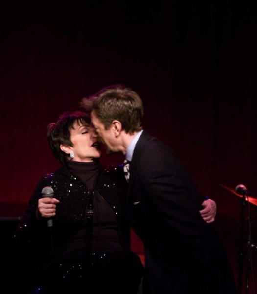 Photo Flash: Stars Come Out to Celebrate Liza Minnelli's 64th Birthday at Birdland's Cast Party Image