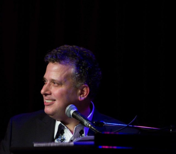 Photo Flash: Stars Come Out to Celebrate Liza Minnelli's 64th Birthday at Birdland's Cast Party Image