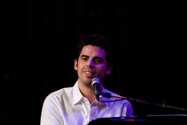 Photo Flash: Stars Come Out to Celebrate Liza Minnelli's 64th Birthday at Birdland's Cast Party Image