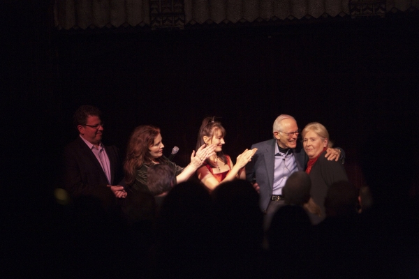 Michael Orland, Maureen McGovern, Lari White, Alan and Marilyn Bergman  Photo