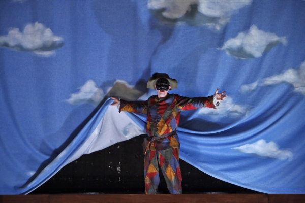 Photo Flash: Yale Rep Presents THE SERVANT OF TWO MASTERS Through 4/3 Image