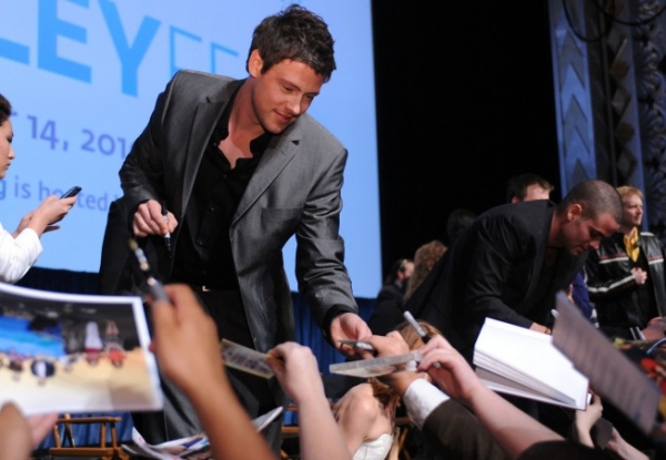 Photo Flash: GLEE at PaleyFest! Image