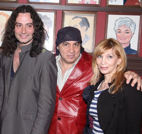 Photo Coverage: Constantine Maroulis Gets Sardi's Caricature Image