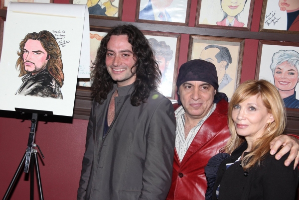 Photo Coverage: Constantine Maroulis Gets Sardi's Caricature Image