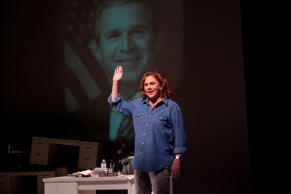 Photo Flash: Philadelphia Theatre Co Presents Kathleen Turner In RED HOT PATRIOT Image