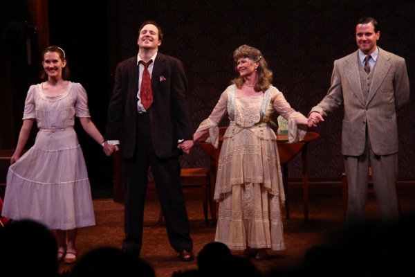 Photo Coverage: Roundabout's THE GLASS MENAGERIE Opens Off-Broadway Image
