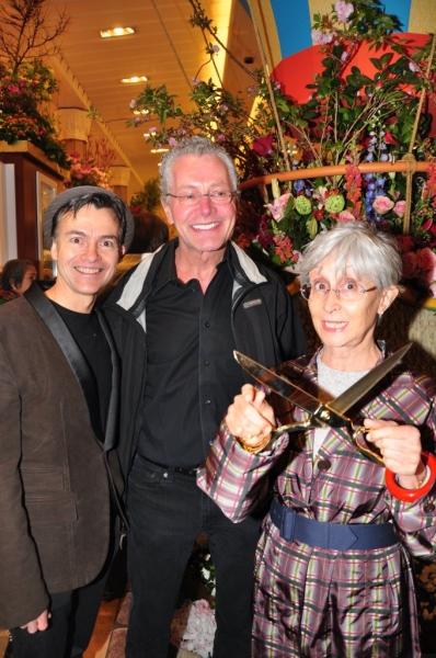 Photo Coverage: Tharp, COME FLY AWAY, and Tartaglia for Macy's Flower Show Image