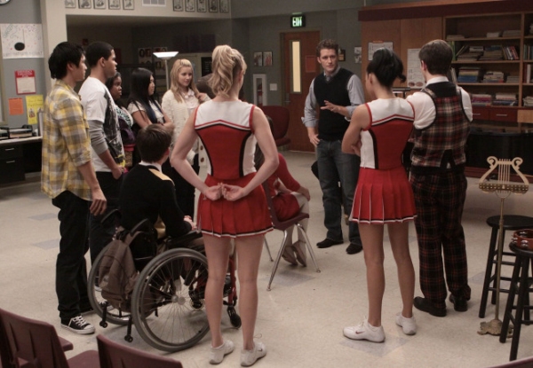 Photo Coverage: First Photos from GLEE's Spring Premiere 'Hell-O' Image