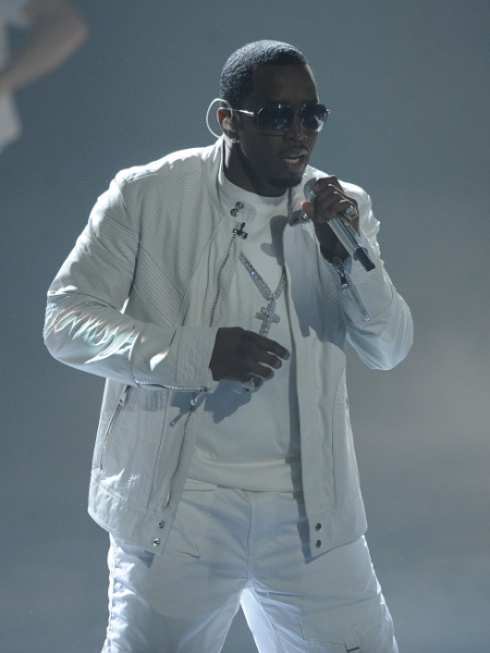 Photo Flash: Usher, Diddy, will.i.am & More On AMERICAN IDOL! Image