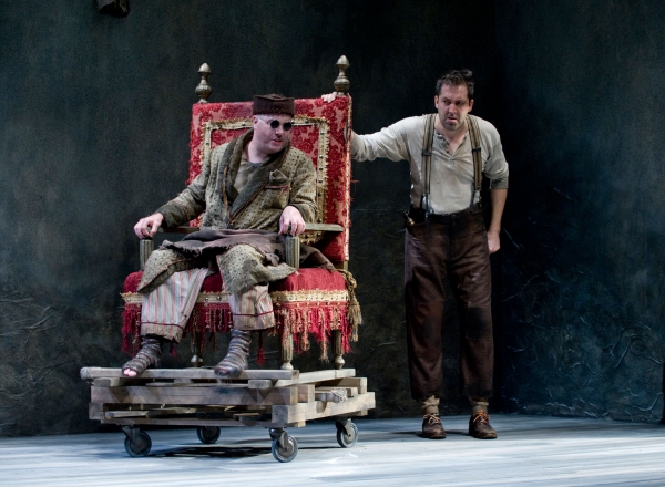 Photo Flash: Steppenwolf Theatre Presents ENDGAME 4/1-6/6 Image