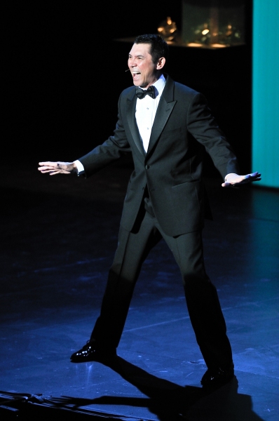 Lou Diamond Phillips performing in La Jolla Playhouse Honors Photo