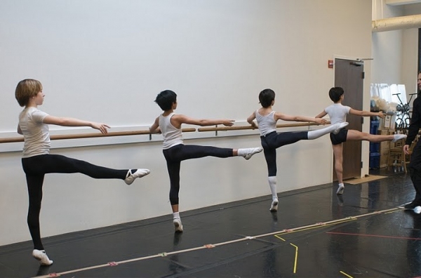 Photo Flash: BILLY ELLIOT in Chicago Image