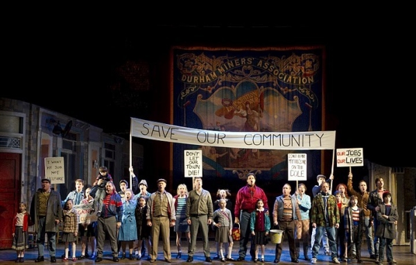 Photo Flash: BILLY ELLIOT in Chicago Image