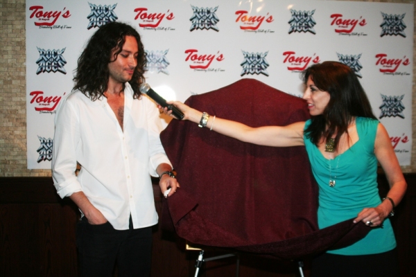 Photo Coverage: Stars Celebrate ROCK OF AGES Anniversary & Constantine Maroulis Portrait at Tony di Napoli's! Image
