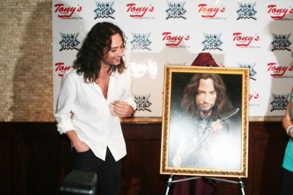 Photo Coverage: Stars Celebrate ROCK OF AGES Anniversary & Constantine Maroulis Portrait at Tony di Napoli's! Image