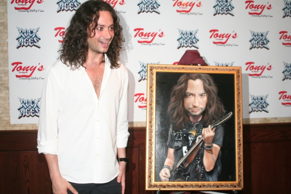 Photo Coverage: Stars Celebrate ROCK OF AGES Anniversary & Constantine Maroulis Portrait at Tony di Napoli's! Image