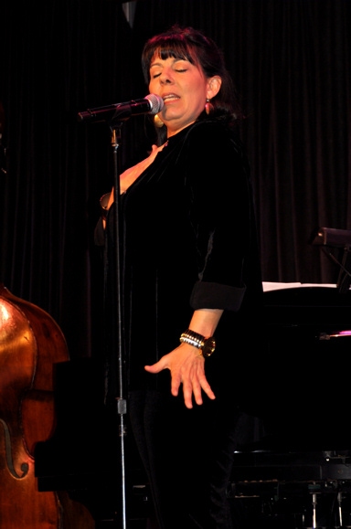 Photo Coverage: Stars Come out for 'Cabaret For Medicine' Image