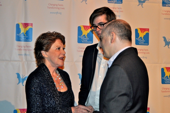Photo Coverage: Stars Come out for 'Cabaret For Medicine' Image