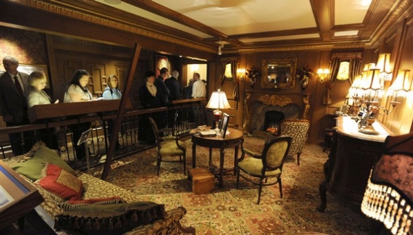 Photo Coverage: Circle Players' TITANIC at Titanic Exhibit Opens in Pigeon Forge Image