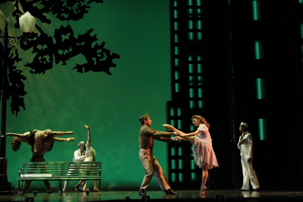 Photo Coverage: 5th Avenue's ON THE TOWN Image