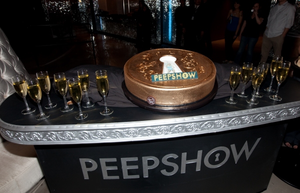 Photo Coverage: Holly Madison Celebrates PEEPSHOW'S First Anniversary in Vegas 