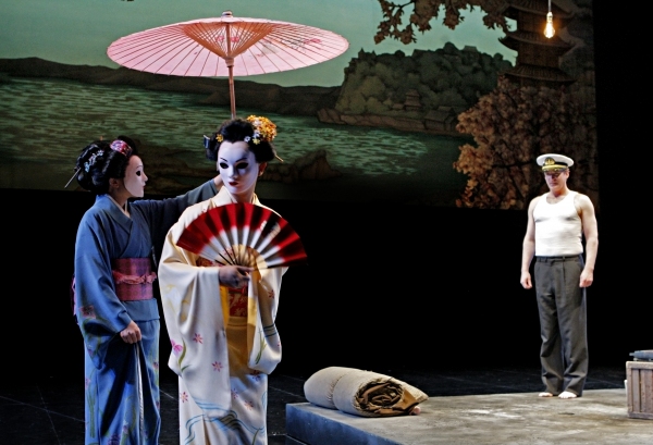 Photo Flash: Guthrie Presents M. BUTTERFLY Image