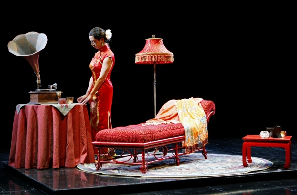 Photo Flash: Guthrie Presents M. BUTTERFLY Image
