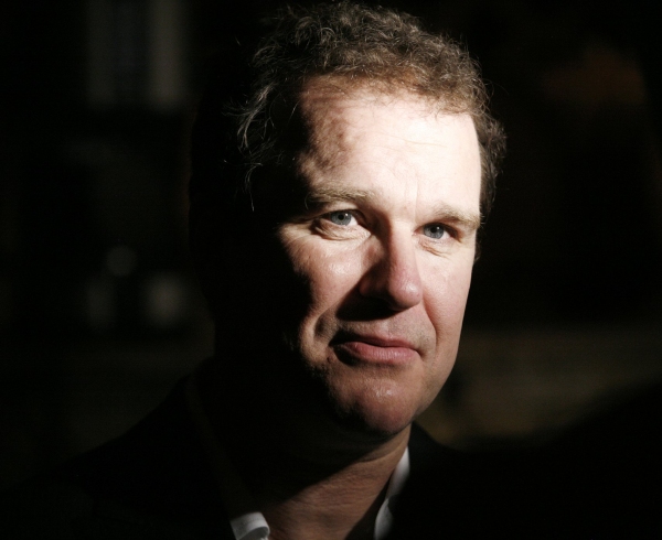 Douglas Hodge Photo