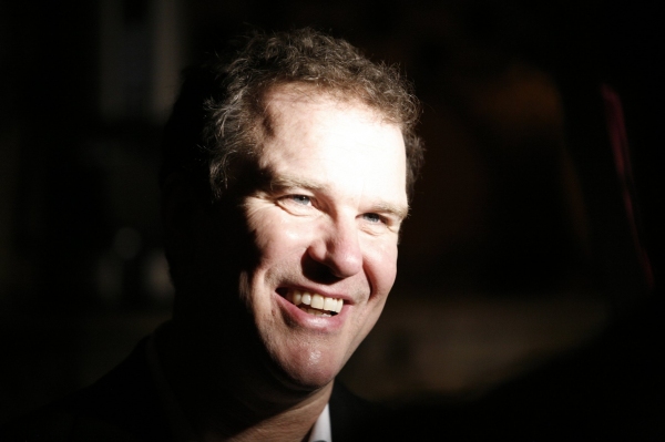 Douglas Hodge Photo