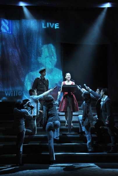 Photo Flash: Sax, Munoz, Hanlon & More In VENICE At KC Rep Image
