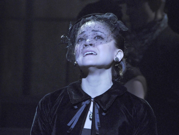 Photo Flash: Sax, Munoz, Hanlon & More In VENICE At KC Rep Image