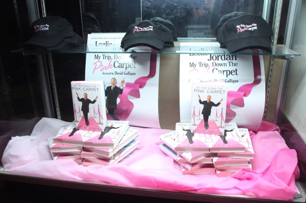 Photo Coverage: Leslie Jordan Backstage Image