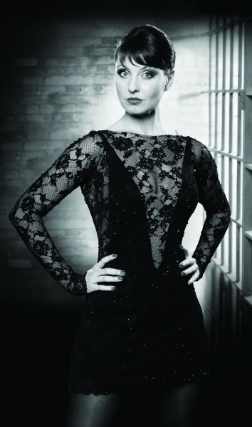 Photo Preview: Emma Barton As Roxie Hart In CHICAGO Image