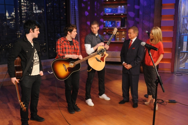 Photo Flash: AMERICAN IDIOT Performs On 'Live With Regis & Kelly' Image